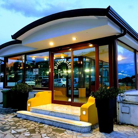 Bed and Breakfast De Maria House SantʼAgata sui Due Golfi Exterior foto