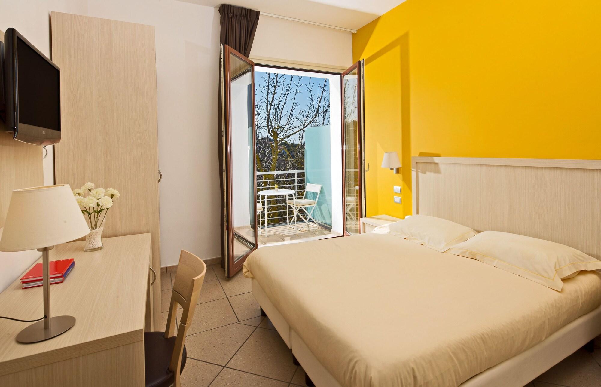 Bed and Breakfast De Maria House SantʼAgata sui Due Golfi Exterior foto