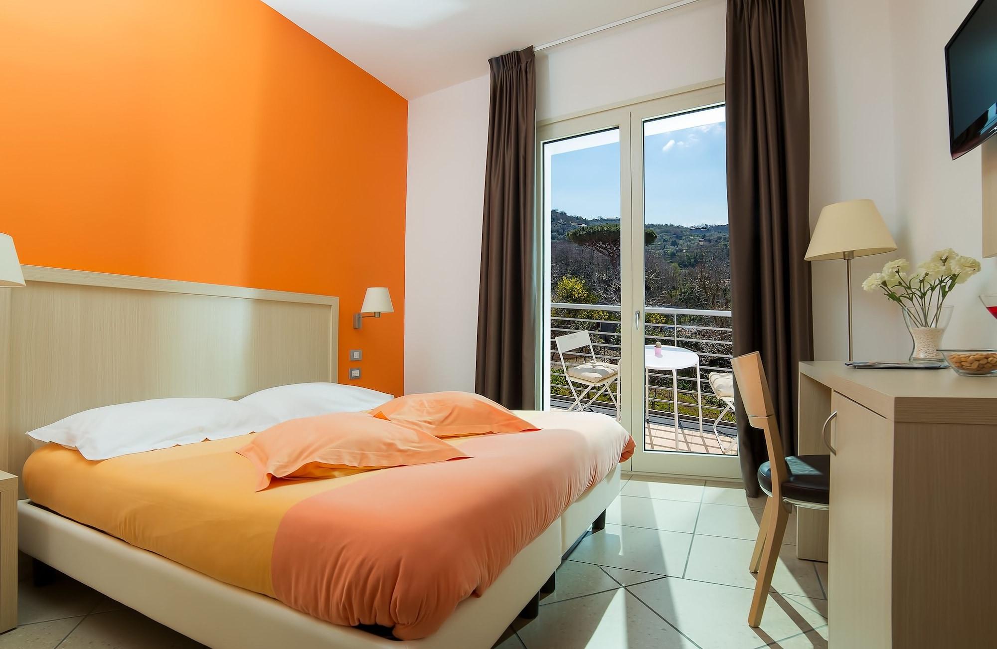 Bed and Breakfast De Maria House SantʼAgata sui Due Golfi Exterior foto