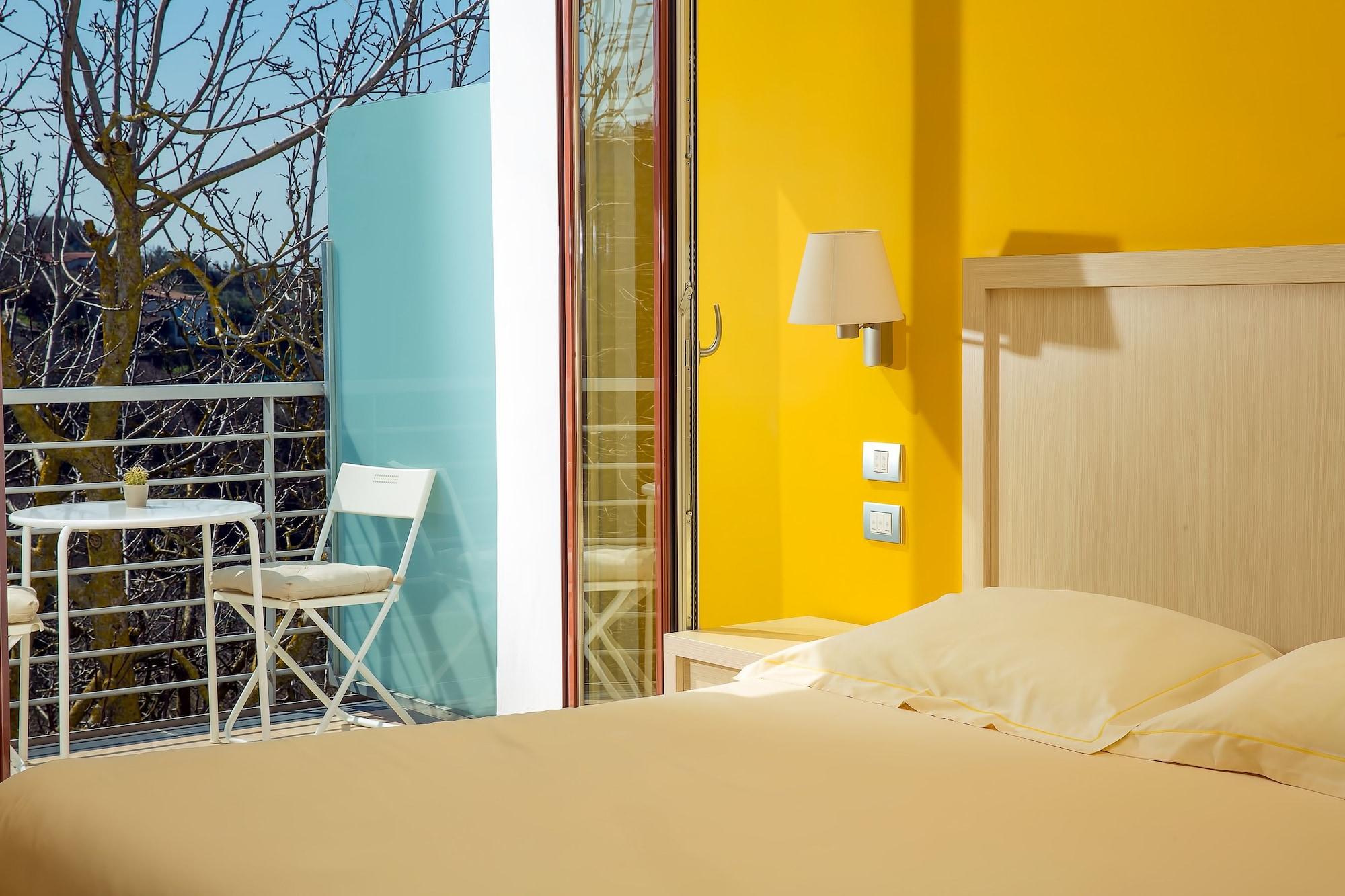 Bed and Breakfast De Maria House SantʼAgata sui Due Golfi Exterior foto