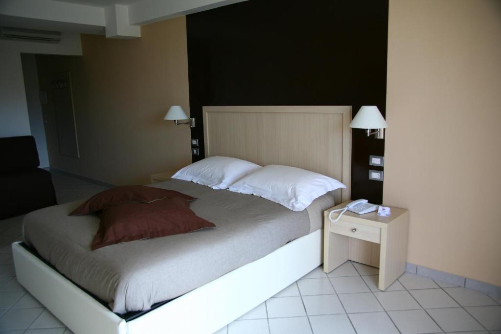 Bed and Breakfast De Maria House SantʼAgata sui Due Golfi Habitación foto