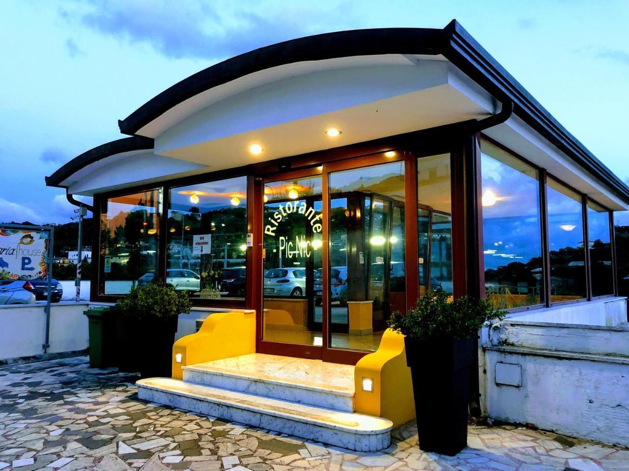Bed and Breakfast De Maria House SantʼAgata sui Due Golfi Exterior foto